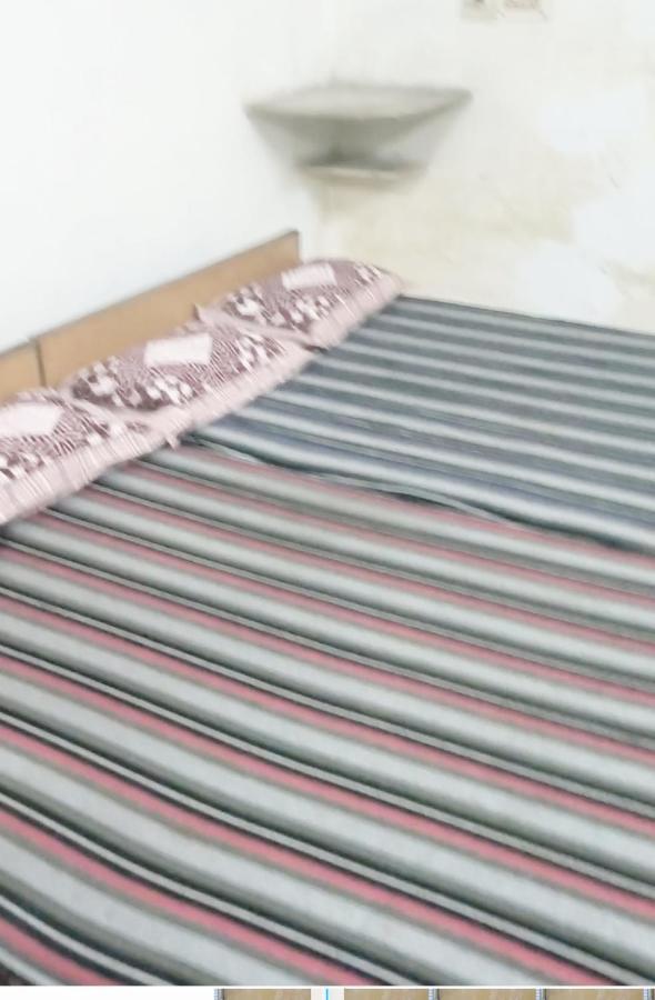Gandhi Ganaga Guest House Varanasi Eksteriør billede