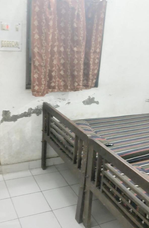 Gandhi Ganaga Guest House Varanasi Eksteriør billede