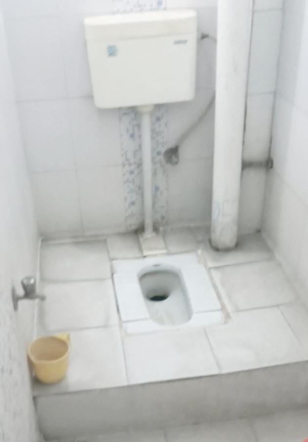Gandhi Ganaga Guest House Varanasi Eksteriør billede