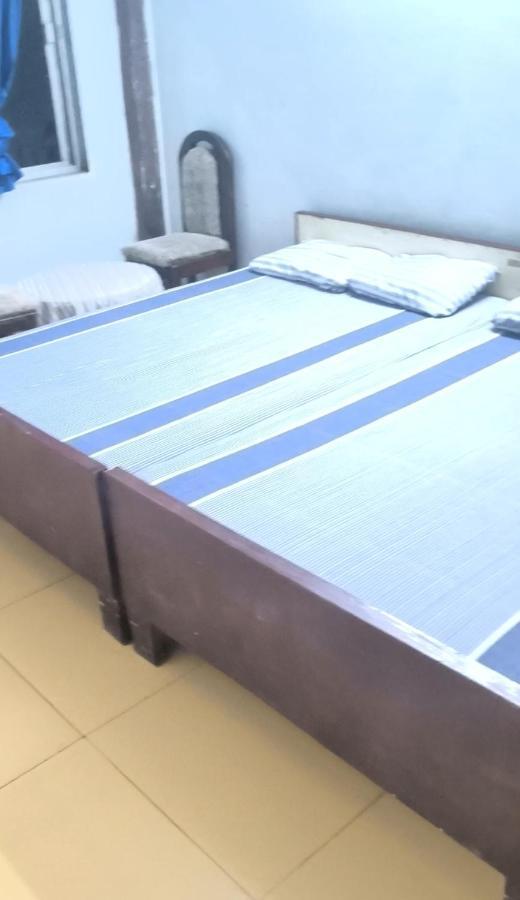 Gandhi Ganaga Guest House Varanasi Eksteriør billede