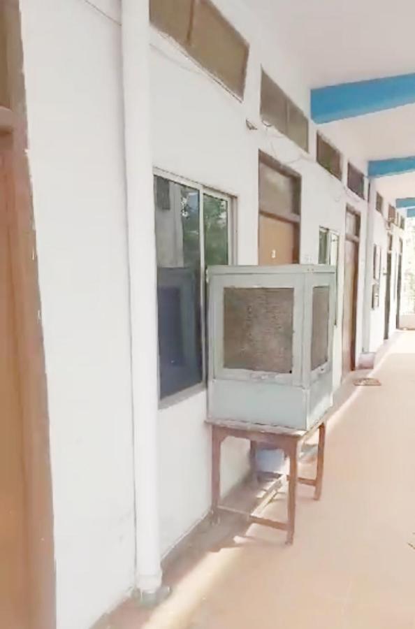 Gandhi Ganaga Guest House Varanasi Eksteriør billede